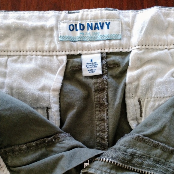 Old Navy shorts - Picture 3 of 4